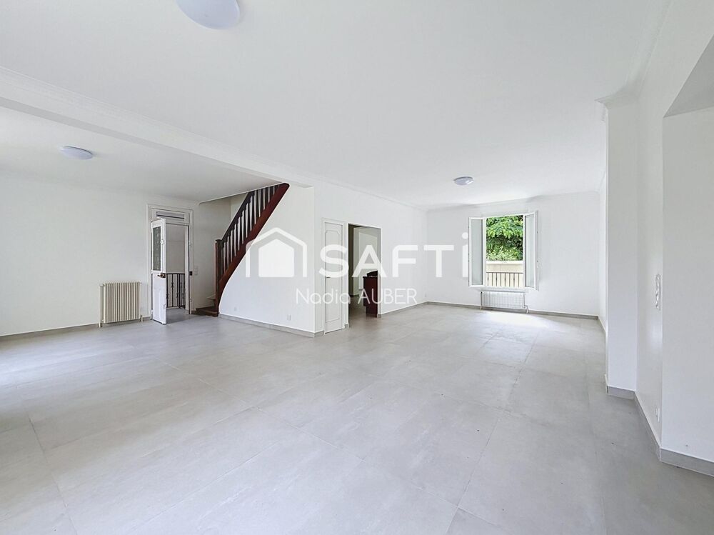 Vente Maison Maison familiale rénovée avec goût –  jardin, terrasse  et parkings couverts Maisons-alfort