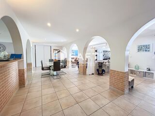  Maison � vendre 7 pi�ces 248 m�