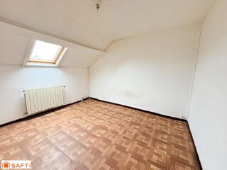 Vente Maison Maison semi-individuelle à rénover avec jardin et garage – Vieux-Condé Vieux-conde