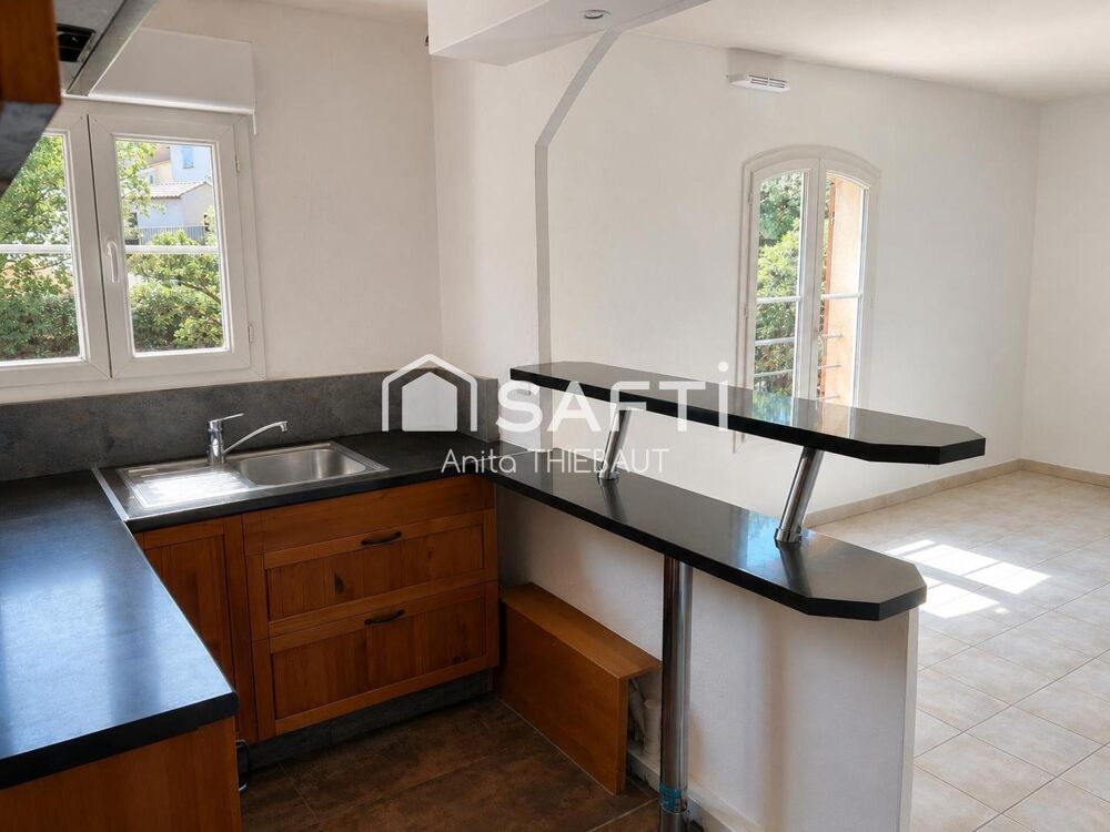 Vente Appartement T3 X m² avec balcon, ascenseur et parking Roquebrune-sur-argens