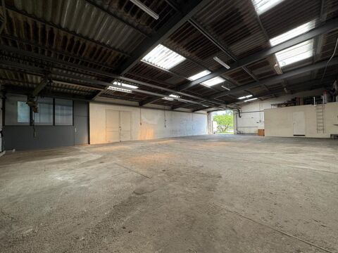 Entrepot 275 m&sup2; 2000 33270 Bouliac