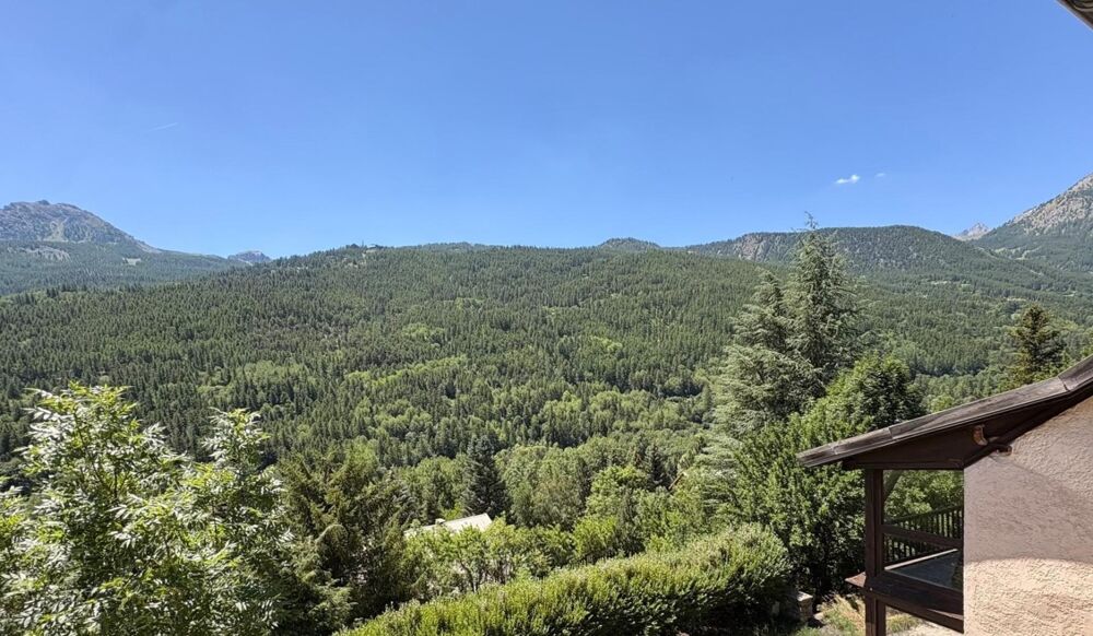 à vendre  Appartement La Salle les Alpes (05240)