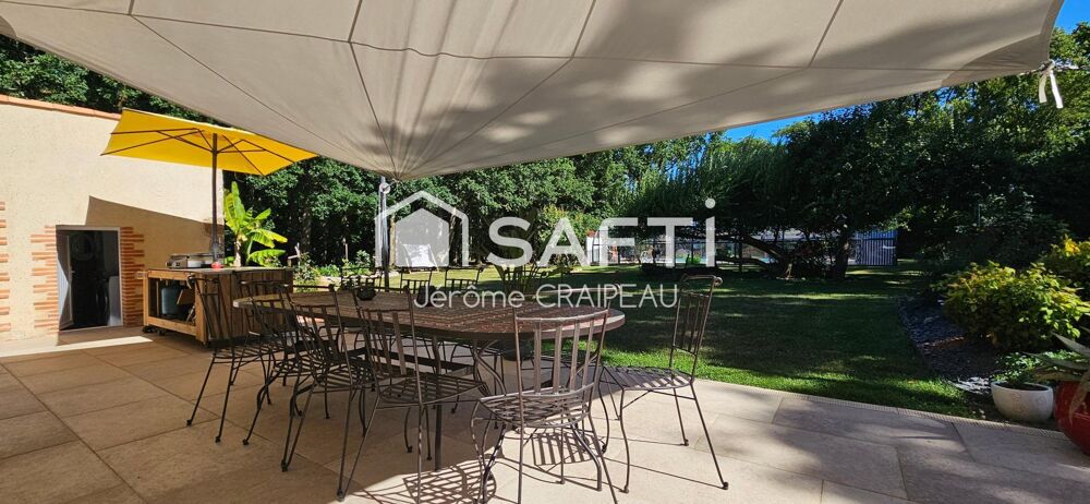 à vendre  Propriété/château Avrillé (85440)