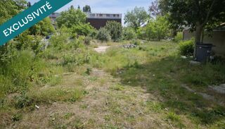  Terrain à vendre 1057 m²