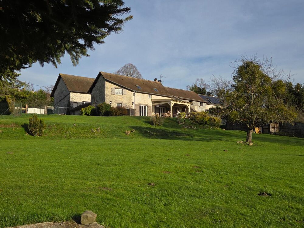 Vente Maison 186 m² en tout pour cette propriété à fort potentiel d'évolution ! Fontenay-saint-pere