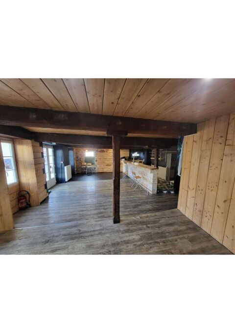   Pas de Porte : 35 000 € pour une superficie de 730 m² 