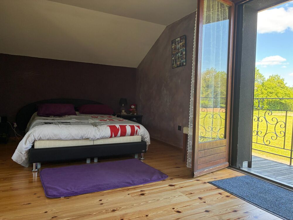 Vente Maison Idéale pour une famille, secteur tranquille, proche de toutes commodités, totalement rénovée en 2022. Hauteville-sur-fier