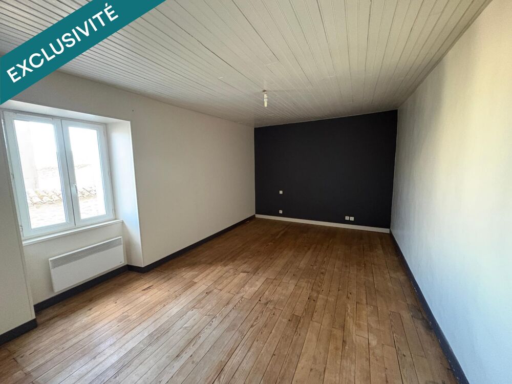 Maison avec extérieur et garage