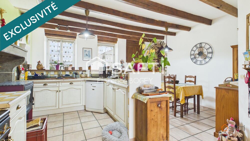 Vente Maison Belle longère de caractère avec dépendances et perspectives d'aménagement dans un environnement préservé. Bussière-poitevine