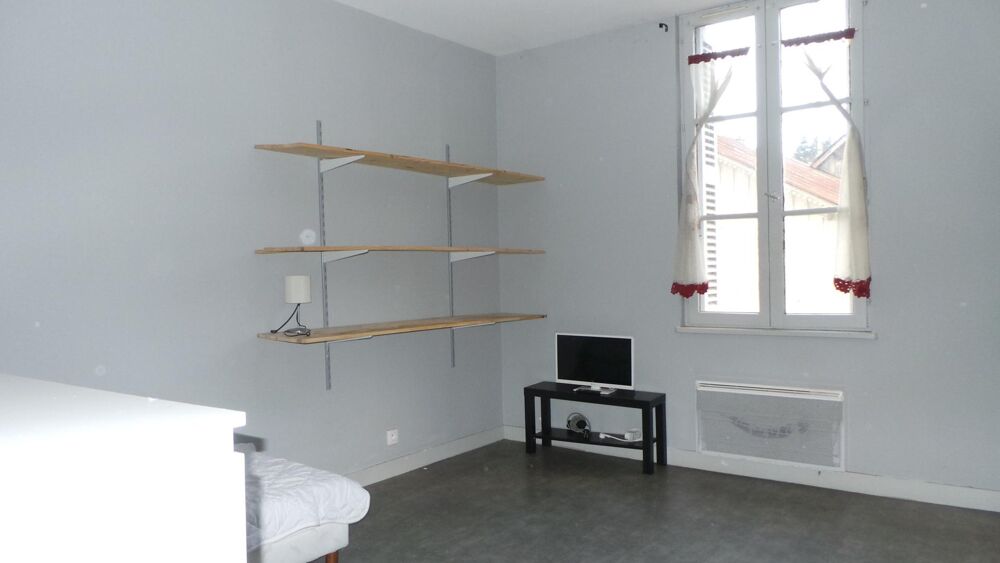 Vente Immeuble Immeuble avec 7 appartements T2 centre de Langeais Langeais
