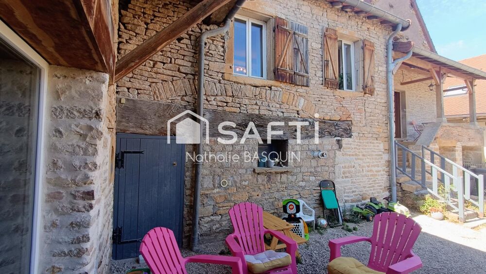 Côte Chalonnaise jolie maison de village en pierre avec extérieur