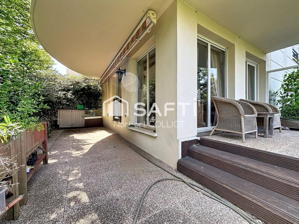 Vente Appartement Rez de jardin de 101m2, terrasse, 2 parkings Montigny-le-bretonneux