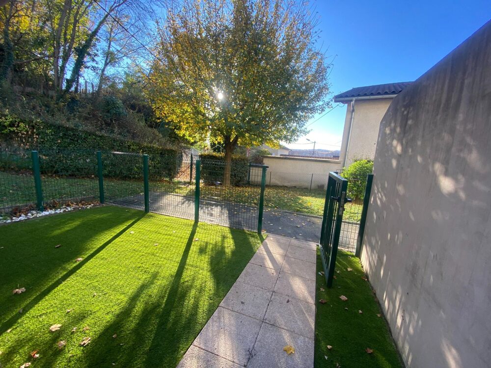 Vente Appartement 5mn VILLEFRANCHE Type 3 de 63m² hab. en duplex avec jardin et garage. Jassans-riottier