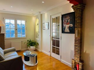  Maison � vendre 9 pi�ces 230 m�