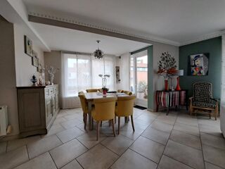  Appartement  vendre 3 pices 119 m