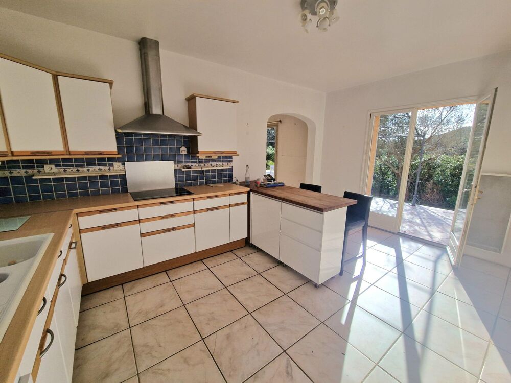 � vendre  Maison Carqueiranne (83320)