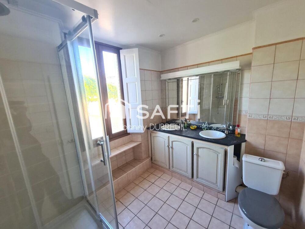 Vente Maison GONFARON - MAISON DE VILLAGE 142M2 AVEC 2 APPARTEMENTS, COMPTEURS INDIVIDUELS, CAVE, PROCHE DES COMMODITÉS. Gonfaron