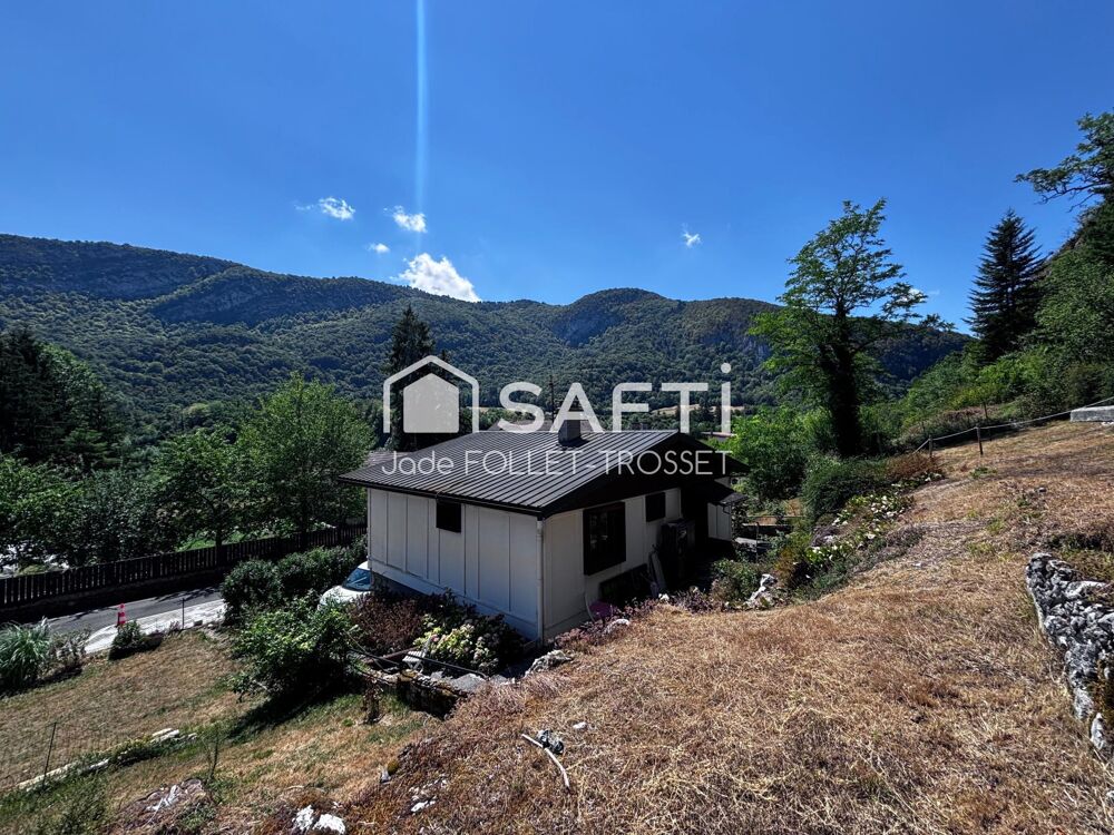 Vente Maison À Thoirette, une maison nichée au pied de la petite montagne du Jura Thoirette