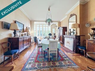 Vente Hôtel particulier Elegante maison de famille dans un quartier facile à vivre : coup de coeur assuré Bordeaux