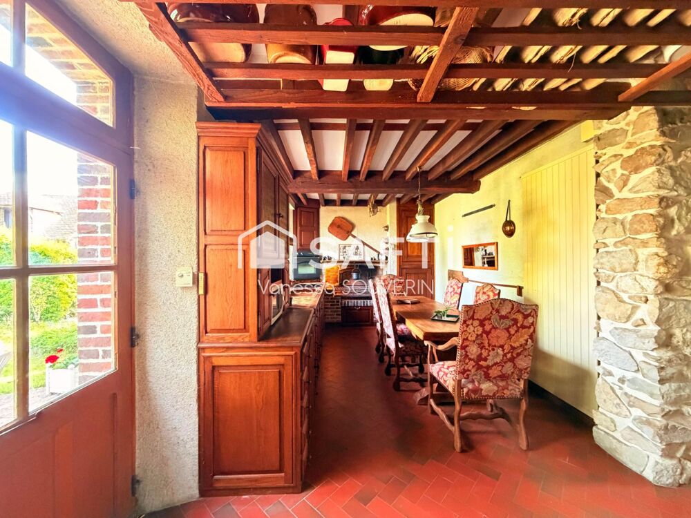 Propriétée composée de 2 maisons sur 920 m2 clos