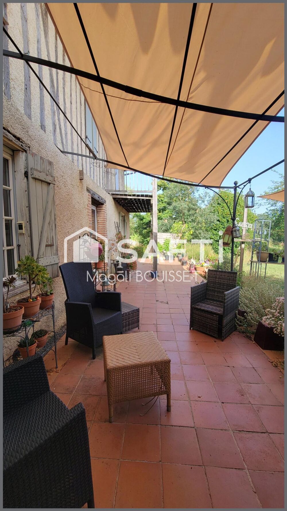 Vente Maison Ce bien à fort potentiel est situé dans un environnement verdoyant et paisible. Il dispose de terrasses, d'un puits, d'un atelie Gaujan