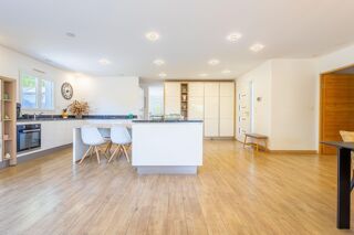  Maison  vendre 6 pices 205 m