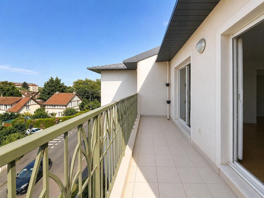 Vente Appartement À VENDRE – Superbe 3/4 pièces dernier étage  avec grand balcon et parking – Plateau de Vitry-sur-Seine Vitry-sur-seine