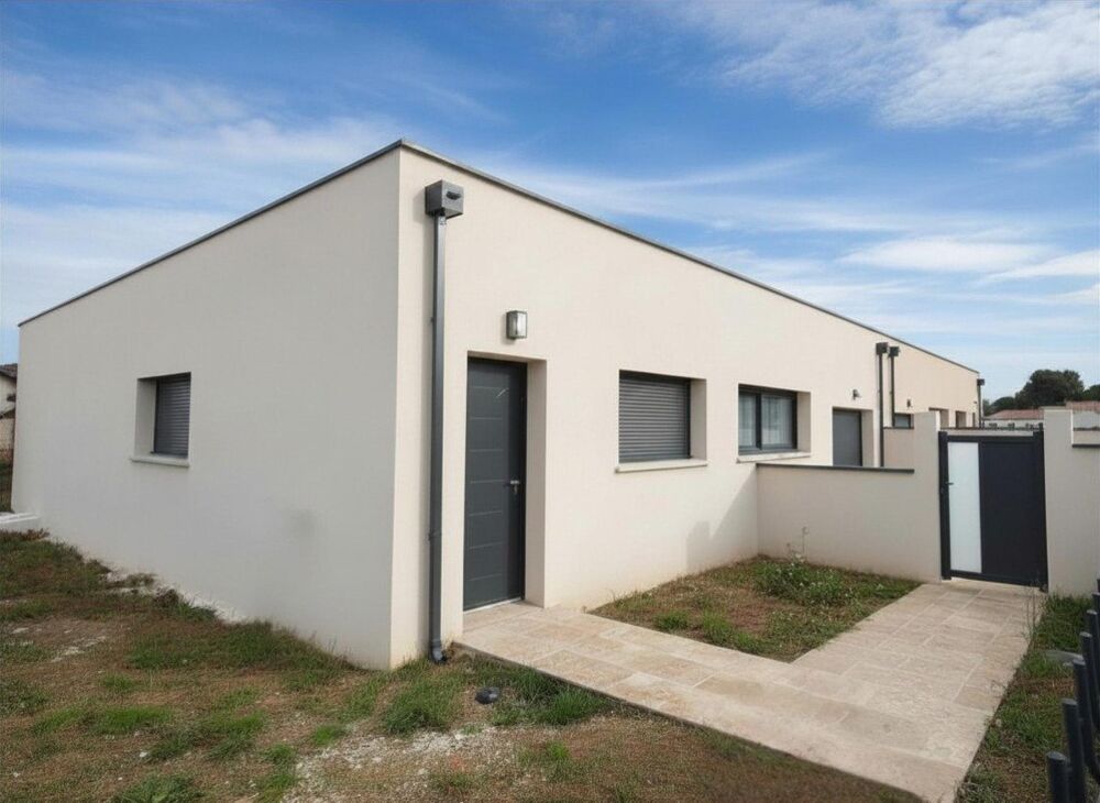 Villa de plain pied de 105m², 3 chambres sur terrain de 303m² avec garage