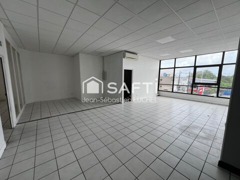   Local commercial de 88 m2 avec vitrine 