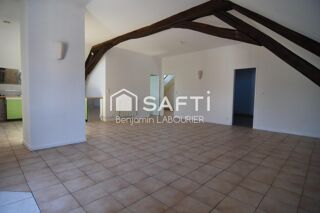  Appartement à louer 3 pièces 82 m²