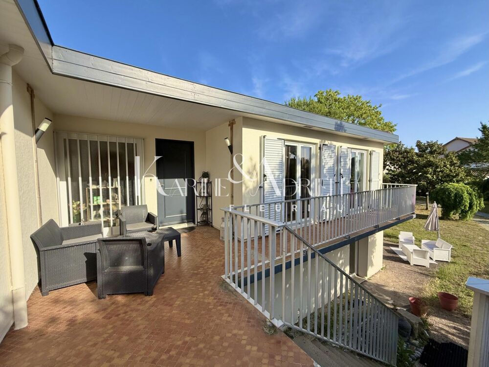 Pavillon 6 chambres, garage, carport et jardin