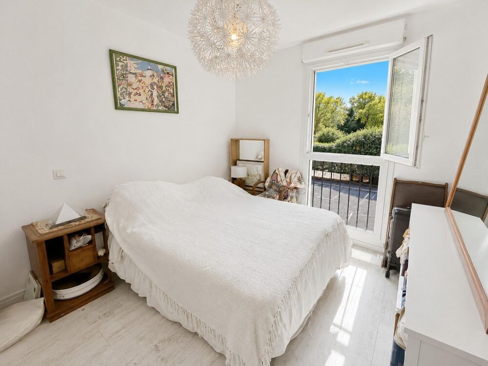 Vente Appartement T3 avec terrasse et 2 parkings – Latresne centre Latresne