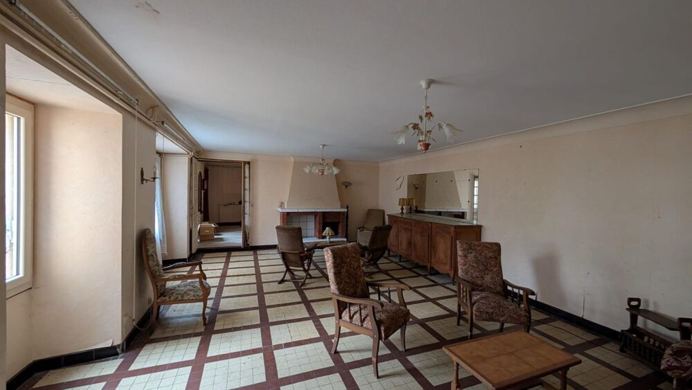 Vente Maison Ancien corps de ferme en pierre du XIXe siècle à rénover Loupiac