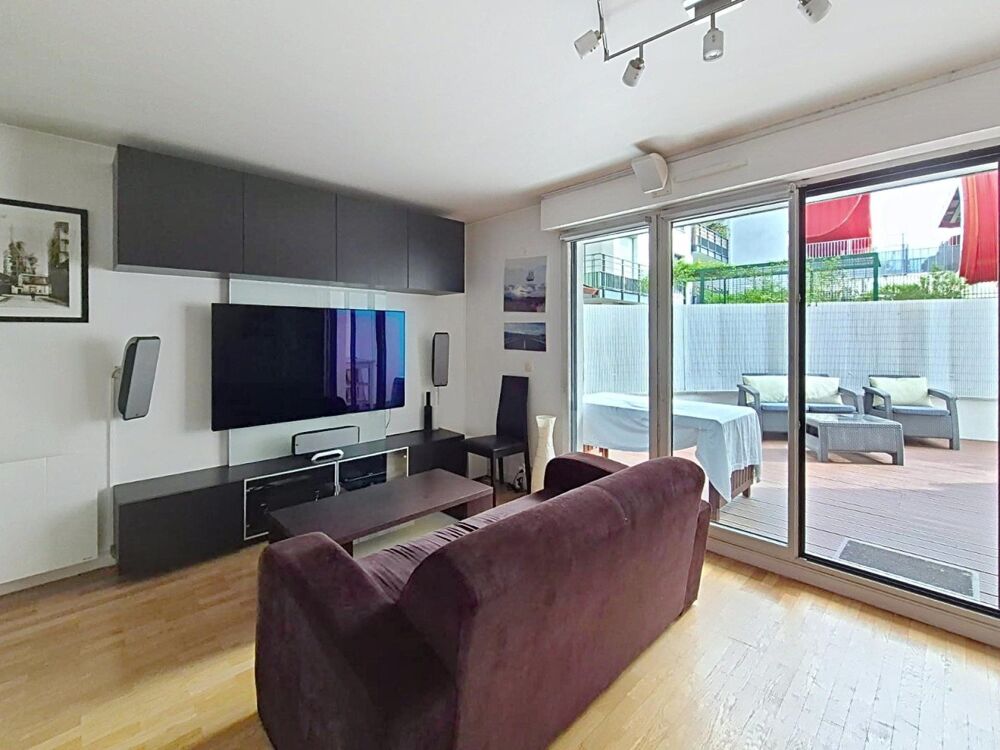 Vente Appartement Appartement deux pièces à vendre avec terrasse et parking Issy-les-moulineaux