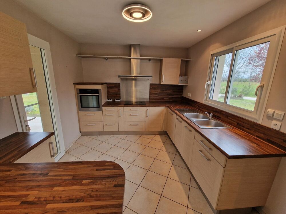 Vente Maison Maison de 125 M2 environ sur une parcelle de 1921 M2 Montauban