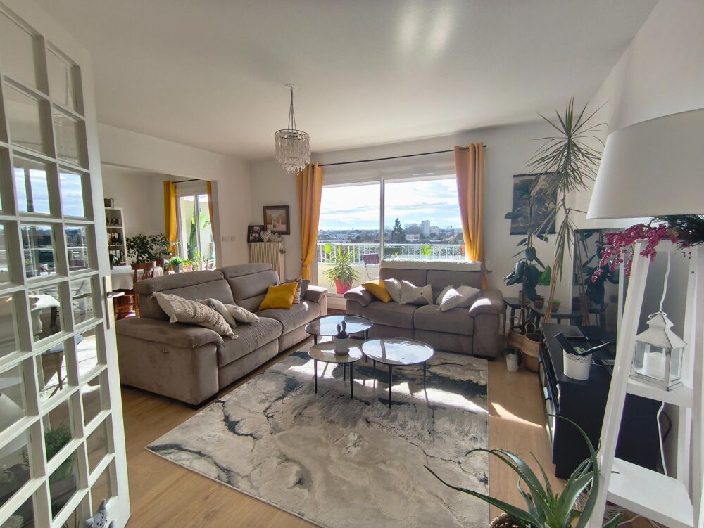 Vente Appartement Lumineux T4 avec de beaux volumes et balcons. Bordeaux