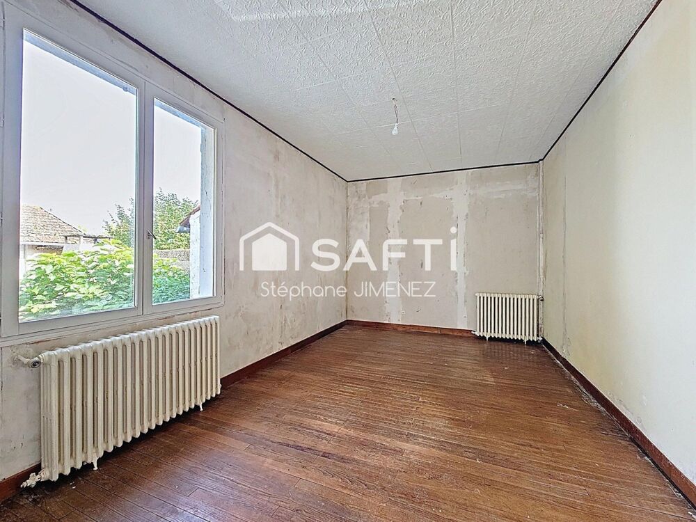 Maison de 67m² à rénover sur beau terrain de 1050 m²