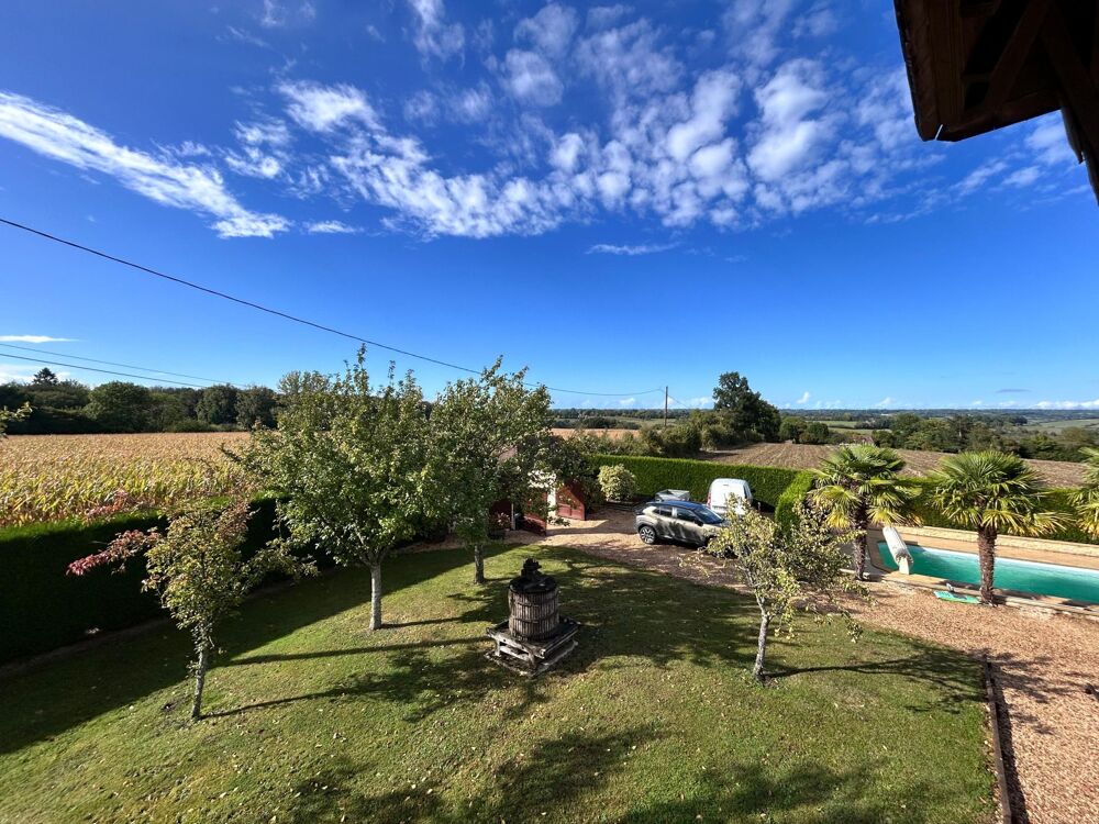 Vente Maison CHARMANTE MAISON NORMANDE AU CALME – PISCINE ET GRANDS GARAGES Cambremer