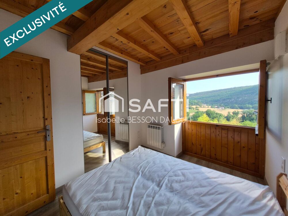 MAISON EN PIERRE AVEC ESPACE EXTERIEUR