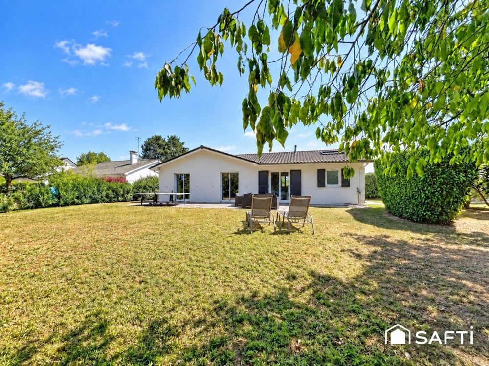 Vente Maison Maison de plain-pied de 130 m2, 3 chambres, terrain de 916 m2 Lesigny