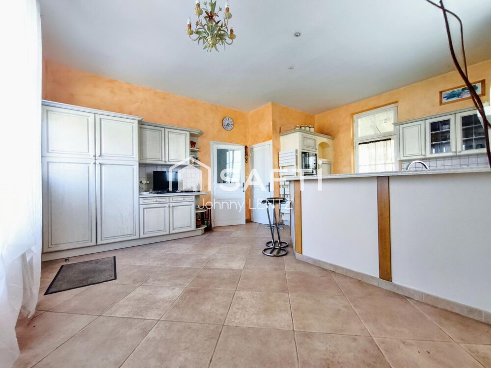 Vente Maison Maison de bourg 156 m2 et 6 pièces Monts