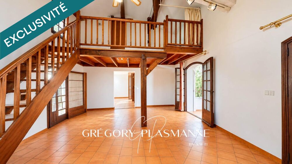 Vente Maison Maison de 3 chambres à rafraichir sur un terrain constructible de 5550 m2 avec piscine ! Flassans-sur-issole