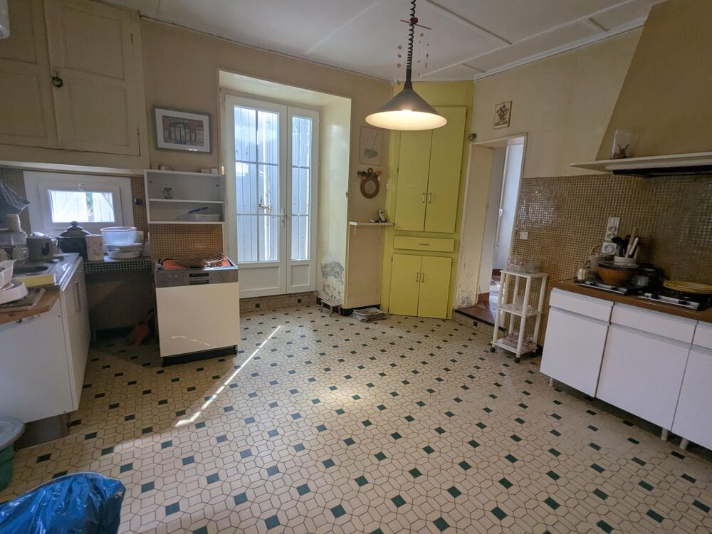 Vente Maison Ancien moulin, et dépendances dans le village. Gigouzac