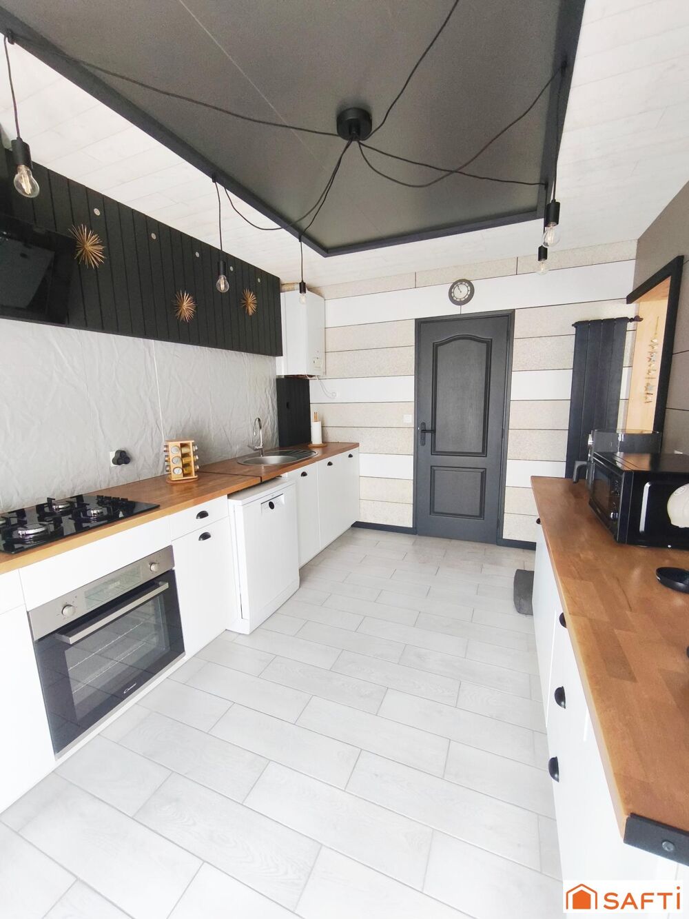 Maison 77 m² - 3 chambres - Terrasse.