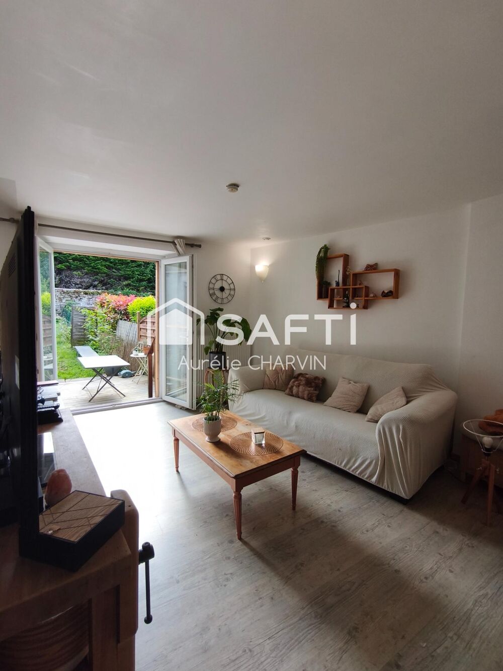 Maison COSY avec extérieur et stationnement !