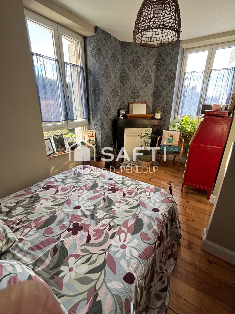 Maison de caractère 94 m²  Celles-sur-Durolle