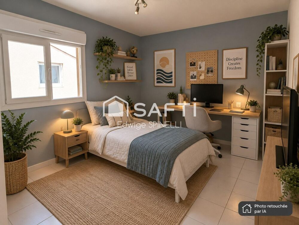 Vente Appartement Appartement 5 pièces – 101 m² – Dernier étage avec terrasse – Vue Tour Magne Nimes