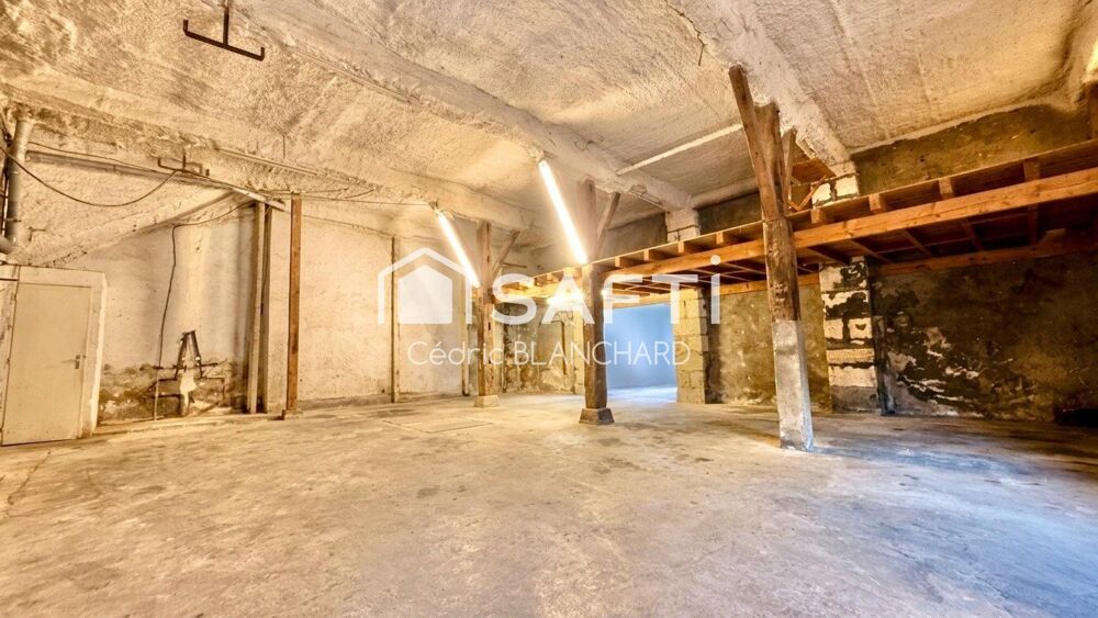 Vente Parking/Garage 107 m² fermés au cœur de Bordeaux Bordeaux