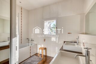  Maison à vendre 9 pièces 342 m²