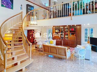  Maison � vendre 6 pi�ces 209 m�